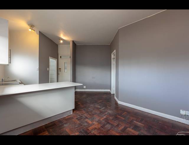 1 BEDROOM SECTIONAL TITLE TO LET IN RONDEBOSCH